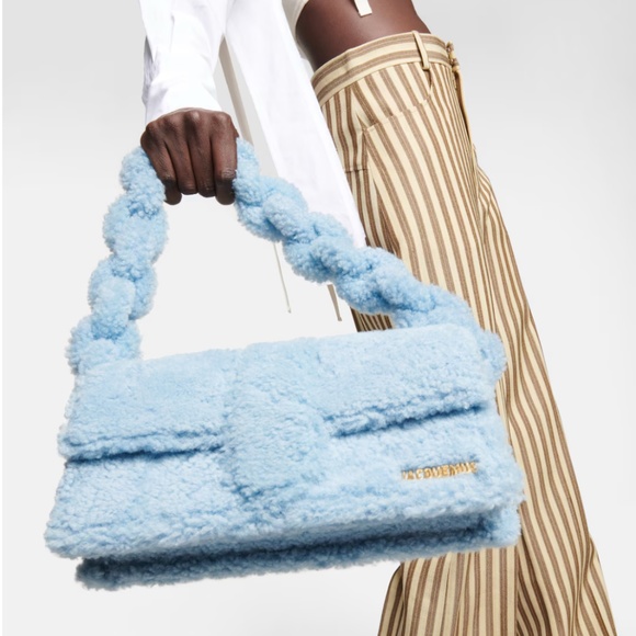 JACQUEMUS Le Bambidou shearling shoulder bag - Picture 2 of 6